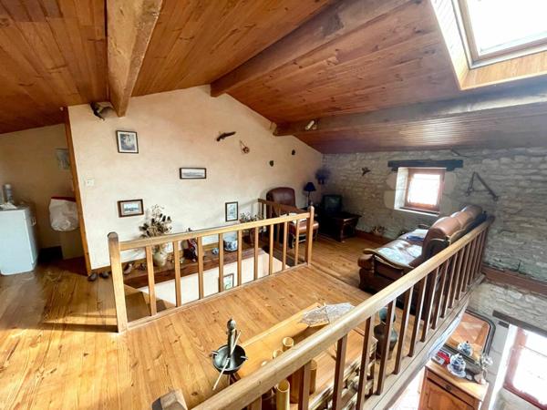 Maison à vendre    4 pièces •  Cherveux