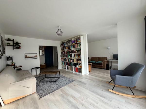 À vendre : Appartement spacieux de 5 pièces aux Essarts le Roi