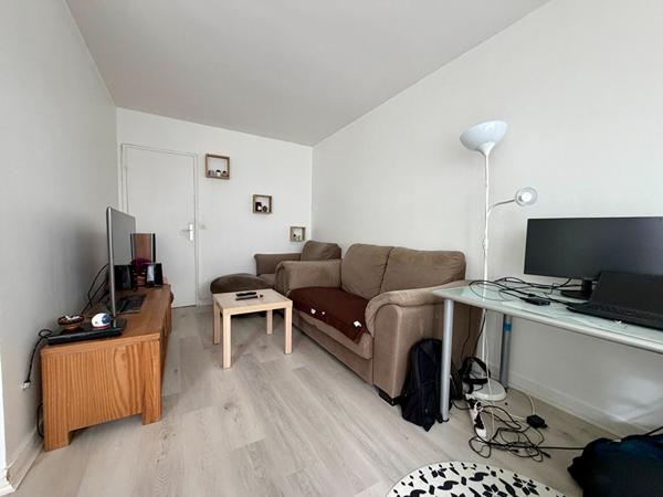 À vendre : Appartement spacieux de 5 pièces aux Essarts le Roi