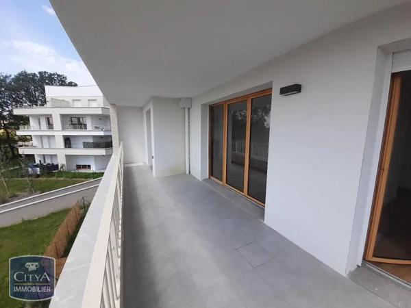 Appartement à louer 3 pièces 64.36m² Cornebarrieu (31700)