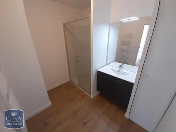 Appartement à louer 3 pièces 64.36m² Cornebarrieu (31700)