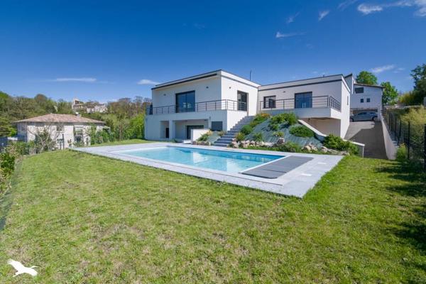 Maison à vendre |  Pin-Balma |  8 pièces | 247 m²