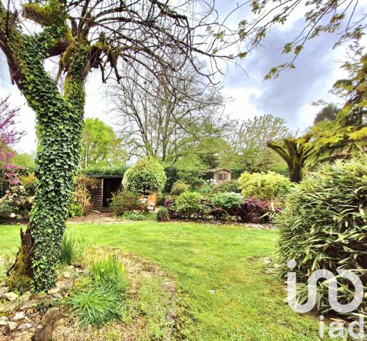 Maison traditionnelle 4 pièces de 125 m² à Chabanais (16150)