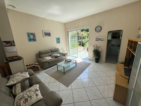 33100 BORDEAUX BASTIDE - Maison Bourgeoise en pierre 7 pièces de 139.12m2 avec jardin à vendre