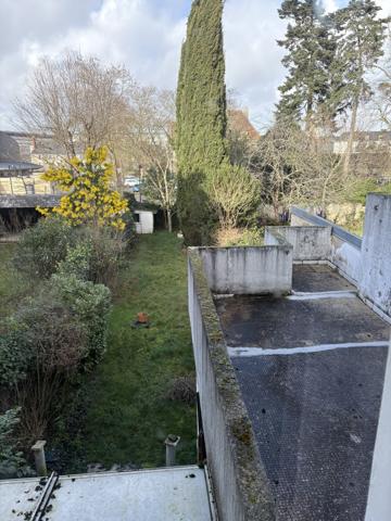 BELLE MAISON DE VILLE 96 M² JARDIN 3 CHAMBRES CHÂTELLERAULT Réf M.48
