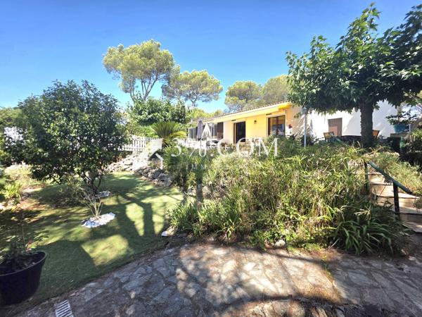 Villa
                                                                                                                                                                                                                                                                                                                        4 pièce(s)                                                                                                                                                                                                          3 chambre(s)                                                                                                                                                                                                          94  m²