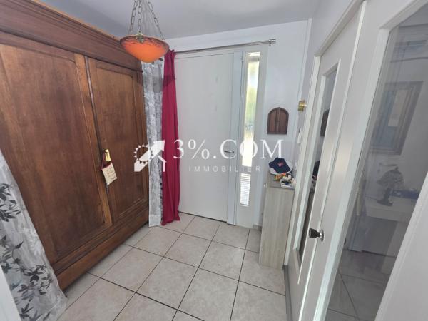 Villa
                                                                                                                                                                                                                                                                                                                        4 pièce(s)                                                                                                                                                                                                          3 chambre(s)                                                                                                                                                                                                          94  m²