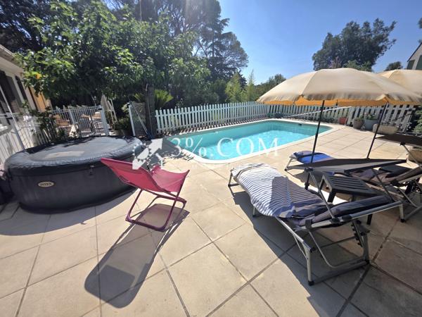 Villa
                                                                                                                                                                                                                                                                                                                        4 pièce(s)                                                                                                                                                                                                          3 chambre(s)                                                                                                                                                                                                          94  m²