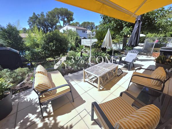 Villa
                                                                                                                                                                                                                                                                                                                        4 pièce(s)                                                                                                                                                                                                          3 chambre(s)                                                                                                                                                                                                          94  m²