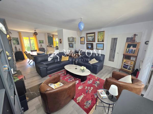 Villa
                                                                                                                                                                                                                                                                                                                        4 pièce(s)                                                                                                                                                                                                          3 chambre(s)                                                                                                                                                                                                          94  m²