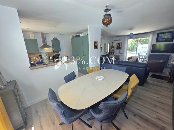 Villa
                                                                                                                                                                                                                                                                                                                        4 pièce(s)                                                                                                                                                                                                          3 chambre(s)                                                                                                                                                                                                          94  m²
