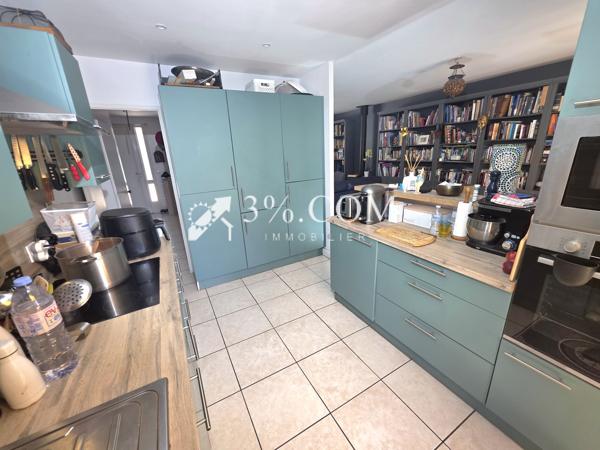 Villa
                                                                                                                                                                                                                                                                                                                        4 pièce(s)                                                                                                                                                                                                          3 chambre(s)                                                                                                                                                                                                          94  m²