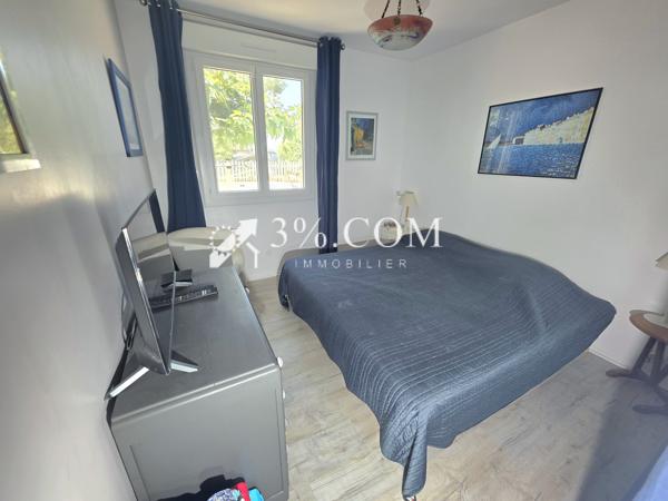 Villa
                                                                                                                                                                                                                                                                                                                        4 pièce(s)                                                                                                                                                                                                          3 chambre(s)                                                                                                                                                                                                          94  m²