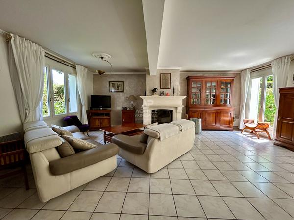 Maison Acheres - 160m2 - €535 000 ** - Référence 8791