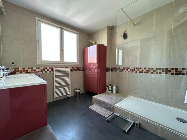 Maison Acheres - 160m2 - €535 000 ** - Référence 8791