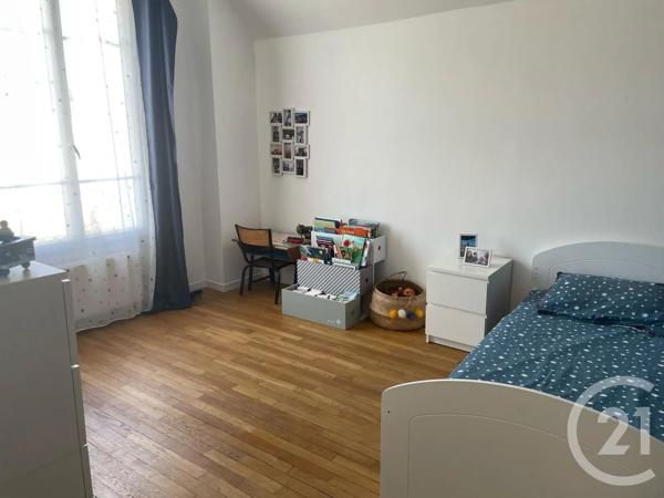 Maison à vendre  5 pièces - 103,63 m 2   ST MAUR DES FOSSES  - 94