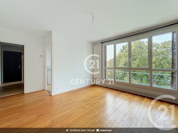 Appartement F3 à vendre  3 pièces - 51,60 m 2   EPINAY SUR SEINE  - 93