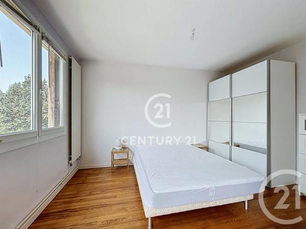 Appartement F3 à vendre  3 pièces - 51,60 m 2   EPINAY SUR SEINE  - 93