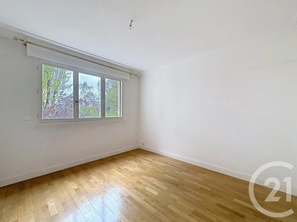 Appartement F3 à vendre  3 pièces - 64,36 m 2   CHOISY LE ROI  - 94