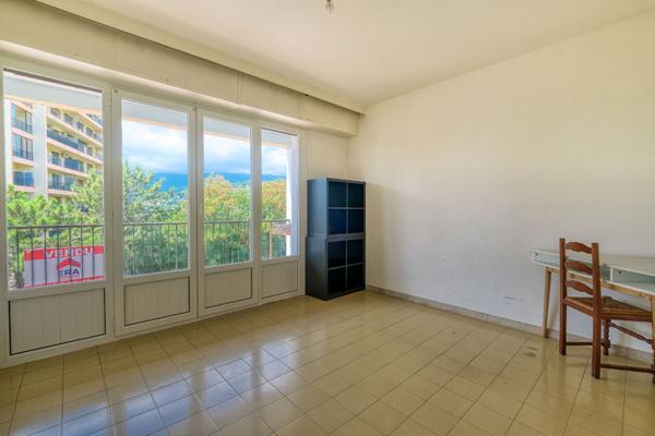 Appartement Bastia 3 pièces 64m² avec cave - Bastia Sud