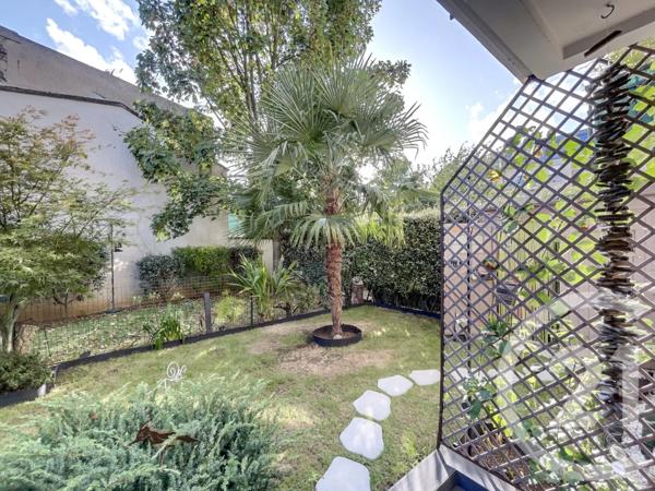 Appartement F4 à vendre  4 pièces - 83,37 m 2   BOBIGNY  - 93