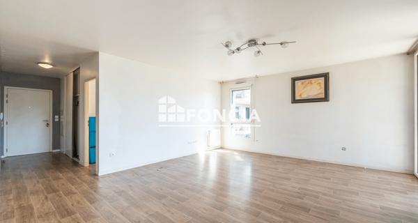À vendre Appartement 3 pièces 75.37 m² - Saint-denis 93200