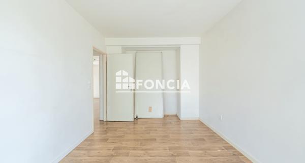 À vendre Appartement 3 pièces 75.37 m² - Saint-denis 93200