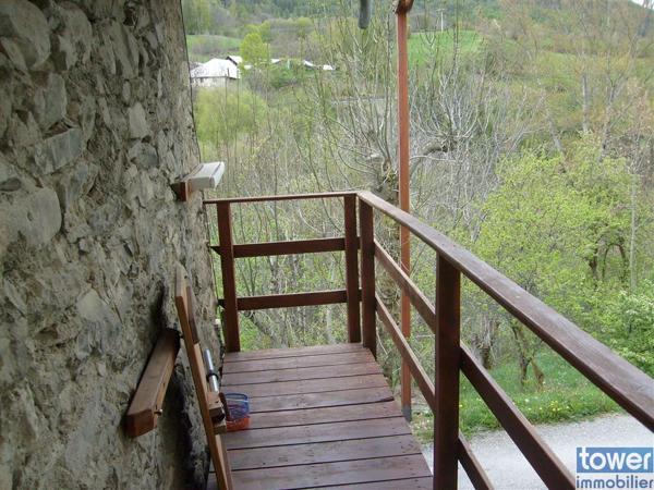 Maison de hameau de 100m² avec 4 chambres, un atelier et terrain