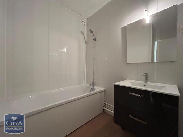 Appartement à louer 4 pièces 80m²