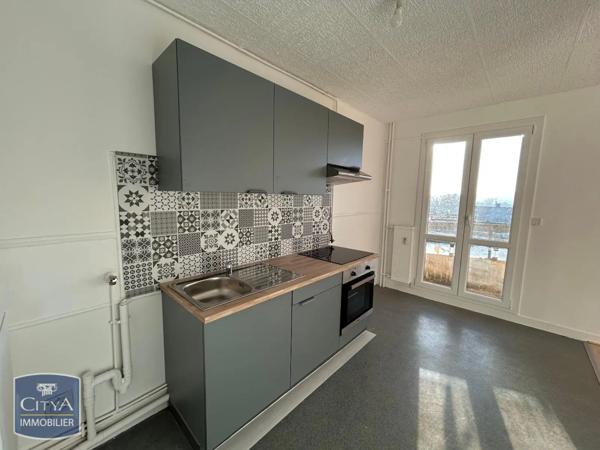 Appartement à louer 4 pièces 80m²
