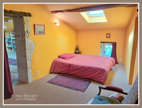 Maison de campagne en pierre à vendre- Terrain 1ha