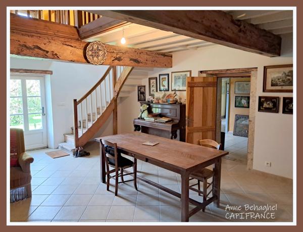 Maison de campagne en pierre à vendre- Terrain 1ha