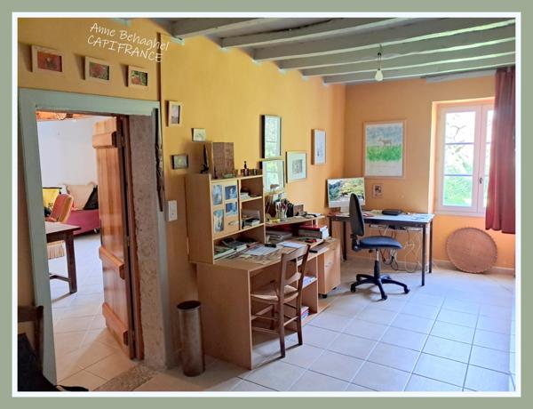 Maison de campagne en pierre à vendre- Terrain 1ha