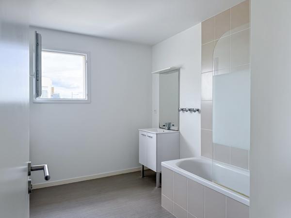 APPARTEMENT T3 COUËRON - 64 m² – Balcon, 2 parkings & local vélo privatif