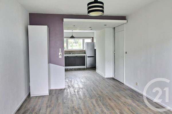 Appartement F3 à vendre  3 pièces - 57 m 2   PESSAC  - 33