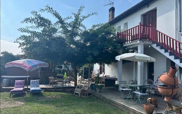 Maison à vendre    4 pièces •  Orthez