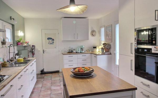 Maison à vendre    4 pièces •  Orthez