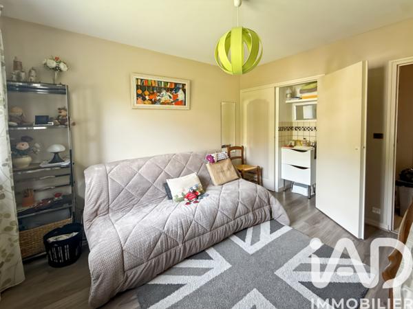 Maison à vendre 10 pièces 180 m² Saint-Genest-Lerpt