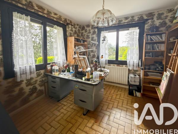 Maison à vendre 10 pièces 180 m² Saint-Genest-Lerpt