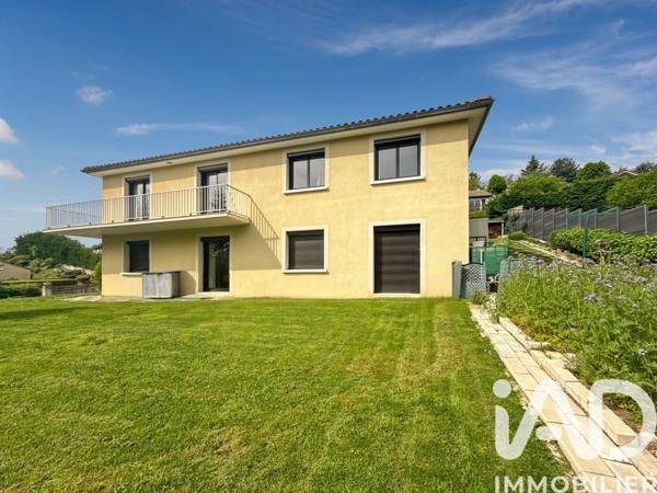 Maison à vendre 10 pièces 180 m² Saint-Genest-Lerpt