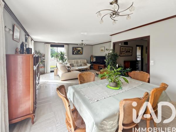 Maison à vendre 10 pièces 180 m² Saint-Genest-Lerpt