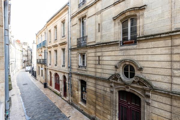 Appartement 3 pièce(s) 2 chambre(s) 82 m²