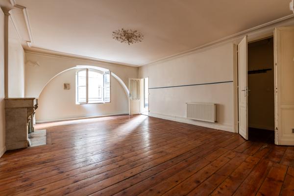 Appartement 3 pièce(s) 2 chambre(s) 82 m²