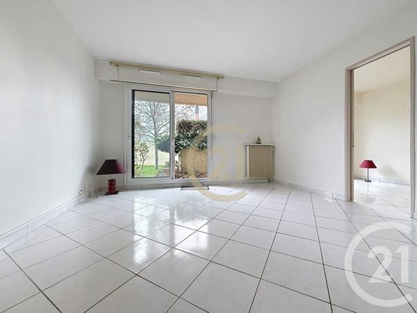 Appartement à vendre  2 pièces - 42,23 m2 NANTERRE - 92