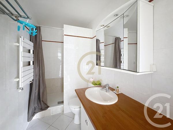 Appartement à vendre  2 pièces - 42,23 m2 NANTERRE - 92