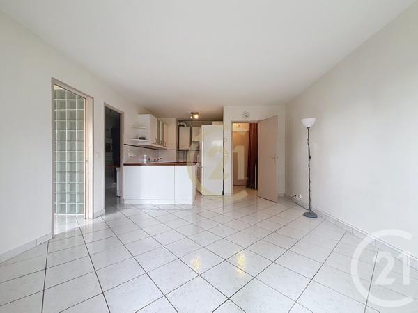 Appartement à vendre  2 pièces - 42,23 m2 NANTERRE - 92