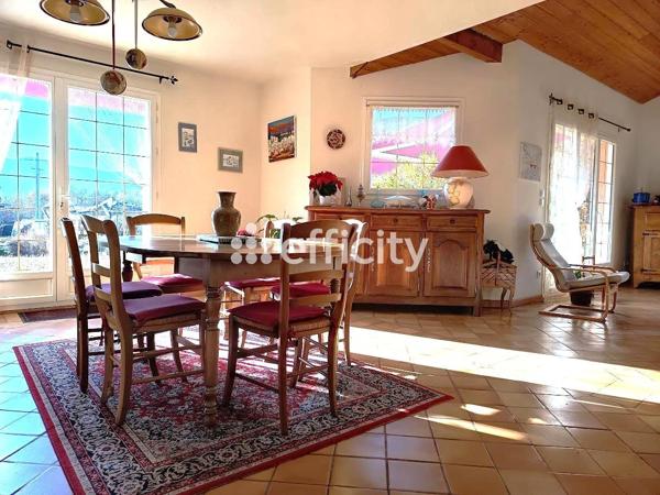 Maison 9 pièces - 230 m² Exclusivité efficity