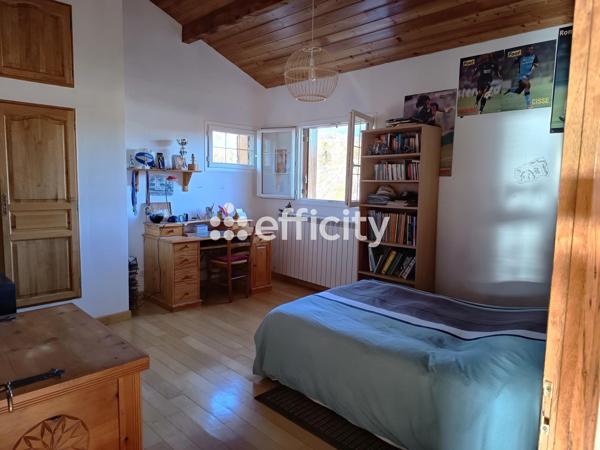 Maison 9 pièces - 230 m² Exclusivité efficity