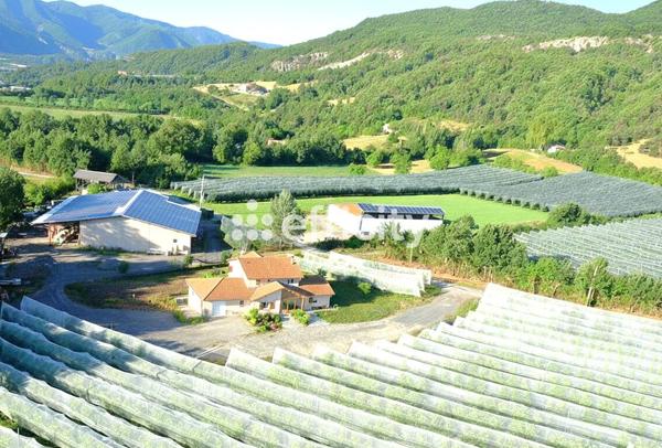 Maison 9 pièces - 230 m² Exclusivité efficity