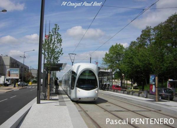 T2 de 49 m² avec terrasse – résidence de 2012 – Vénissieux